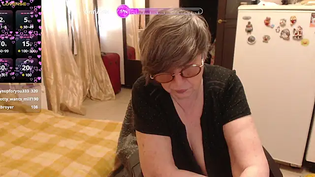 Sharon Amore online show from July 16, 9:37 am