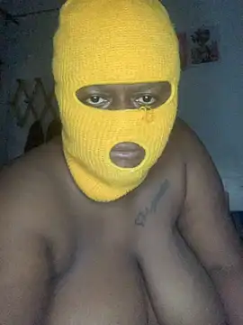 Snapshot of slimmy_goddess chatting on July 7, 3:05 pm slimmy goddess online show from July 7, 3:05 pm