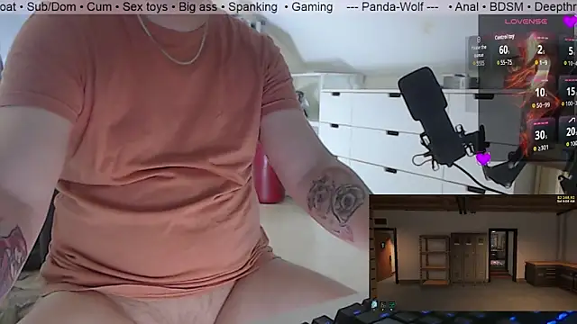 Panda-Wolf online show from June 10, 3:44 pm