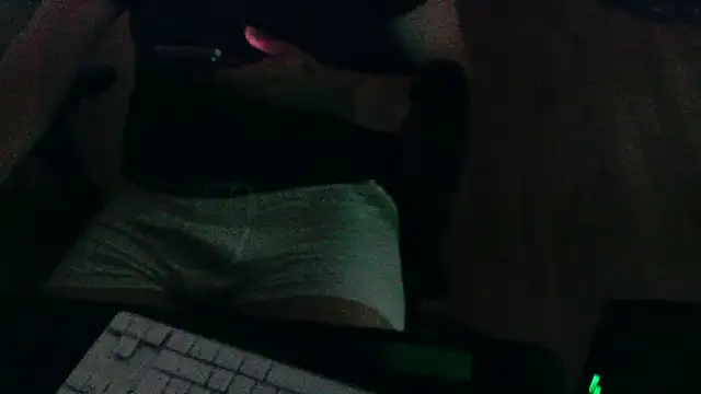 Snapshot of Andre95x chatting on July 6, 3:58 am Andre95x online show from July 6, 3:58 am