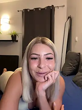 Snapshot of marionn_ chatting on June 8, 7:36 pm marionn online show from June 8, 7:36 pm