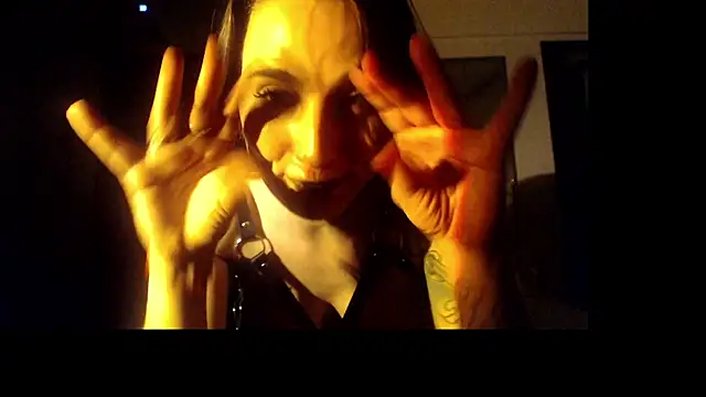 ffoxylady online show from July 8, 7:02 am