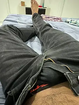 Snapshot of dreamy_boy chatting on June 16, 7:49 pm dreamy boy online show from June 16, 7:49 pm