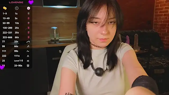 Snapshot of yuriski_ chatting on June 8, 9:15 pm yuriski online show from June 8, 9:15 pm