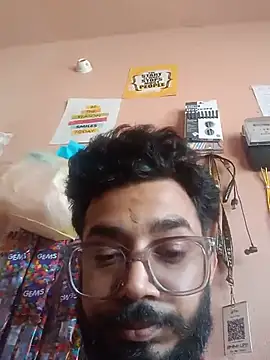 Snapshot of Desindianbull69 chatting on June 11, 4:21 am Desindianbull69 online show from June 11, 4:21 am