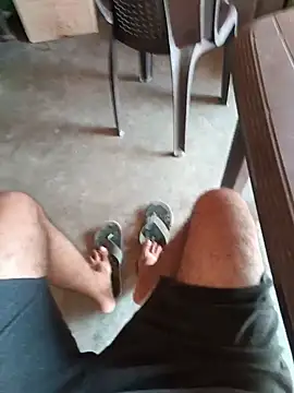 Snapshot of Desindianbull69 chatting on July 3, 12:33 pm Desindianbull69 online show from July 3, 12:33 pm