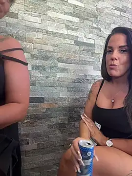 Naughty-TiaRose93 online show from June 23, 11:19 am