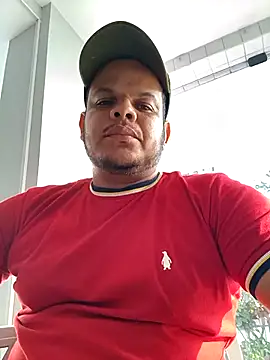 Snapshot of FFelipe000777 chatting on July 4, 6:47 pm FFelipe000777 online show from July 4, 6:47 pm