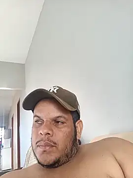 Snapshot of FFelipe000777 chatting on July 17, 12:01 pm FFelipe000777 online show from July 17, 12:01 pm