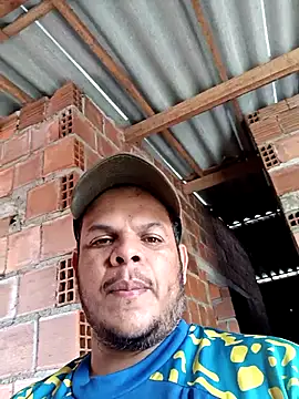 Snapshot of FFelipe000777 chatting on July 28, 2:24 pm FFelipe000777 online show from July 28, 2:24 pm