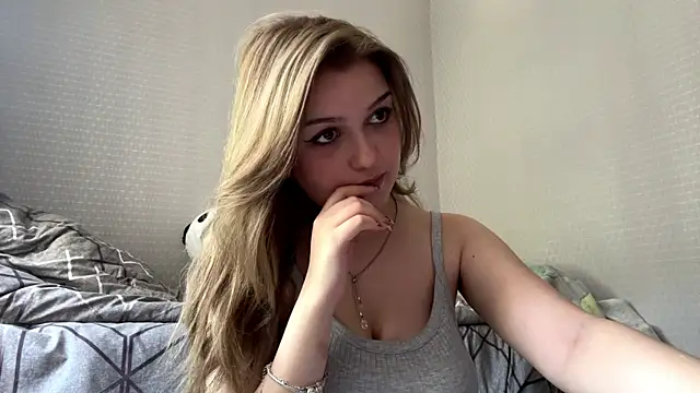 CloudyFoxy online show from June 13, 11:08 am