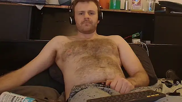 Snapshot of kinkyboipig chatting on June 12, 8:52 pm kinkyboipig online show from June 12, 8:52 pm