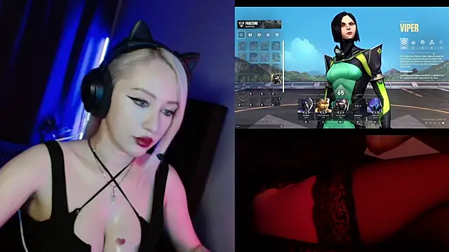 Snapshot of roxxyrowe chatting on July 13, 9:28 pm roxxyrowe online show from July 13, 9:28 pm