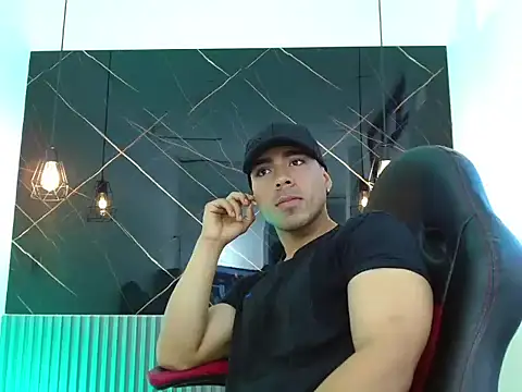 Snapshot of RayanRoy1 chatting on June 10, 7:02 pm RayanRoy1 online show from June 10, 7:02 pm