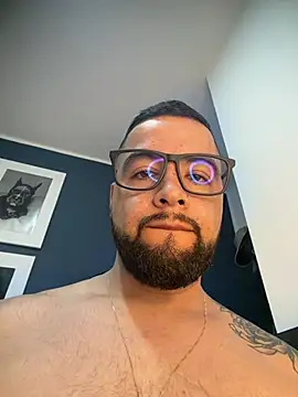 SalvatoreAbu online show from July 10, 3:36 pm