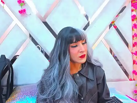 Snapshot of georgina_gio1 chatting on June 21, 5:21 am georgina gio1 online show from June 21, 5:21 am
