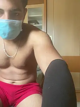 Snapshot of muscularZoro chatting on August 7, 9:44 am muscularZoro online show from August 7, 9:44 am