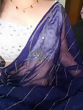 Snapshot of Sharma_Priya chatting on June 22, 6:05 pm Sharma Priya online show from June 22, 6:05 pm