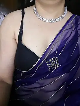 Snapshot of Sharma_Priya chatting on July 23, 1:09 pm Sharma Priya online show from July 23, 1:09 pm