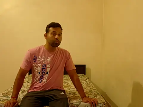 Snapshot of mighty_russell chatting on June 18, 6:34 pm mighty russell online show from June 18, 6:34 pm