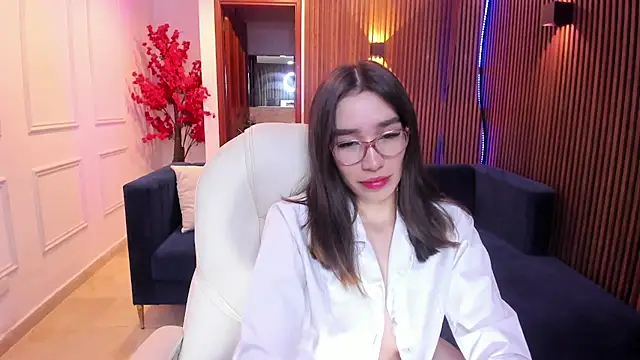 Snapshot of Emma_caarter_ chatting on July 10, 3:11 am Emma caarter online show from July 10, 3:11 am
