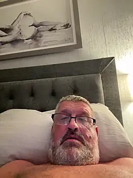 Stueeeey31 online show from June 21, 12:24 am