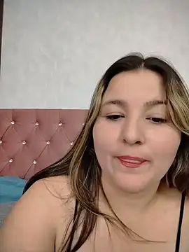 Snapshot of KatBennett chatting on June 30, 6:53 pm KatBennett online show from June 30, 6:53 pm