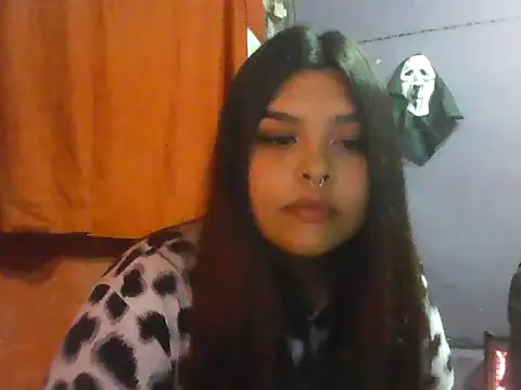 Snapshot of martiilolas chatting on June 19, 3:22 am martiilolas online show from June 19, 3:22 am