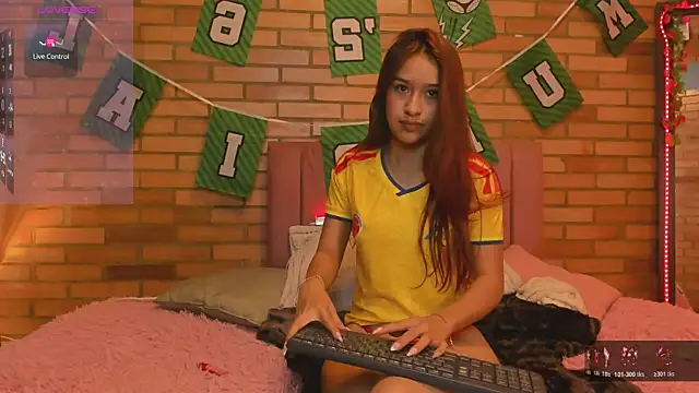 Julieta moretti online show from July 4, 3:24 am