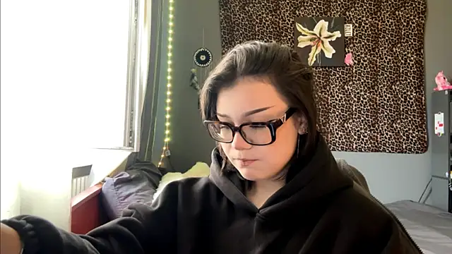 StellaCors online show from July 30, 3:33 pm