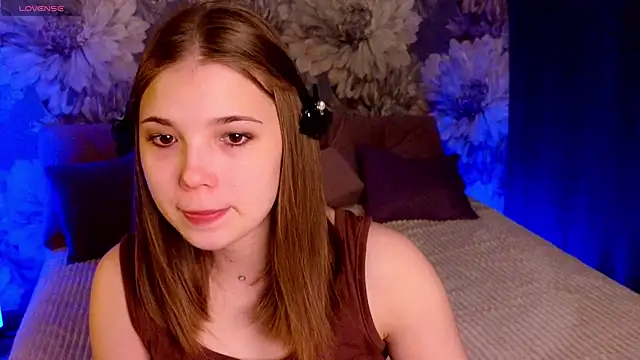 Snapshot of jenny7474 chatting on June 18, 3:29 am jenny7474 online show from June 18, 3:29 am