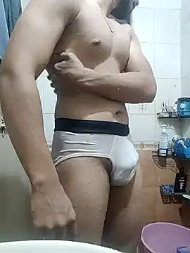 hunkfreakin online show from July 1, 10:06 am