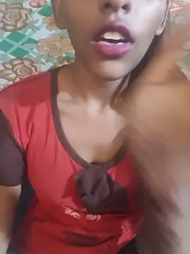 Snapshot of Cute_Merry__ chatting on July 13, 6:05 am Cute Merry online show from July 13, 6:05 am