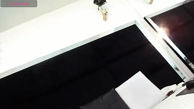 Snapshot of Jazmiin_Rosee chatting on July 25, 1:08 pm Jazmiin Rosee online show from July 25, 1:08 pm