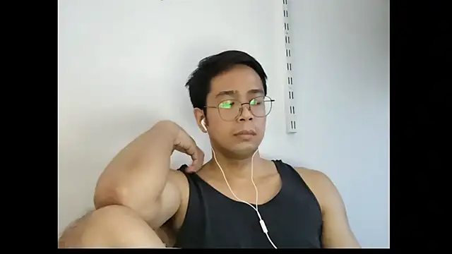 Snapshot of AsianMaster chatting on June 25, 5:12 am AsianMaster online show from June 25, 5:12 am