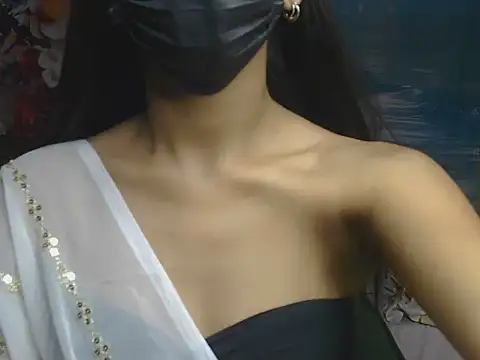 Snapshot of yours-ishu chatting on June 30, 6:14 am yours-ishu online show from June 30, 6:14 am