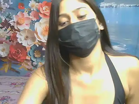 Snapshot of yours-ishu chatting on July 7, 5:32 am yours-ishu online show from July 7, 5:32 am