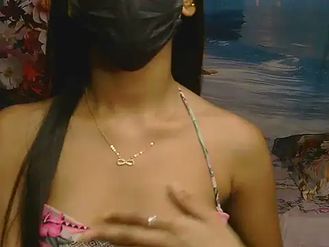Snapshot of yours-ishu chatting on July 21, 4:59 am yours-ishu online show from July 21, 4:59 am
