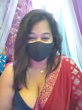 Snapshot of beauty_lisa- chatting on June 21, 7:11 am beauty lisa- online show from June 21, 7:11 am
