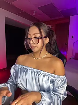 Snapshot of Cattleya_Love chatting on July 15, 2:17 am Cattleya Love online show from July 15, 2:17 am
