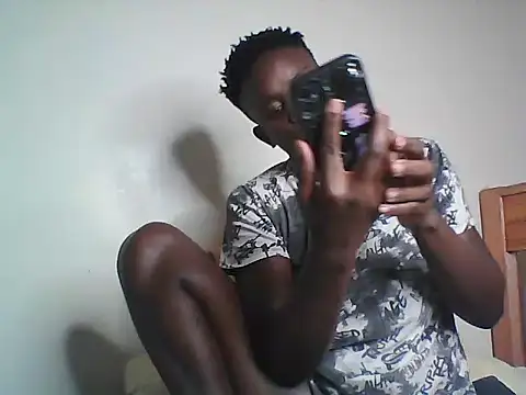 Snapshot of cutechocolate chatting on July 8, 3:00 am cutechocolate online show from July 8, 3:00 am