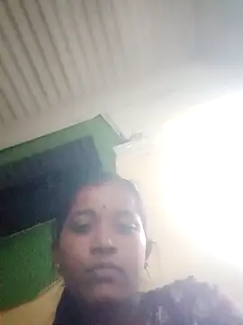 Snapshot of vanithaa_telugu chatting on July 18, 12:31 pm vanithaa telugu online show from July 18, 12:31 pm