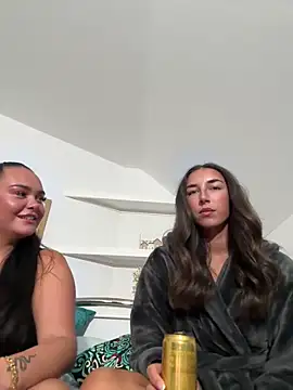 Snapshot of GraceHughesxo chatting on June 19, 9:40 pm GraceHughesxo online show from June 19, 9:40 pm