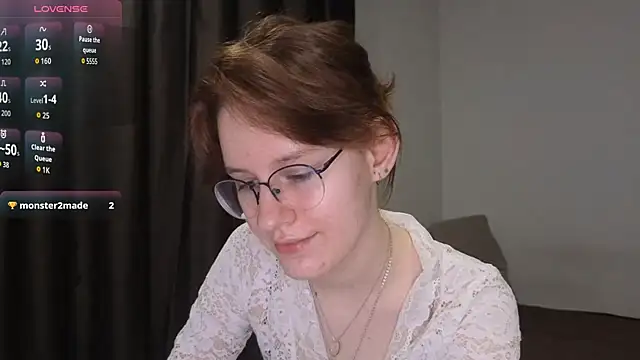 Snapshot of PliantMissus chatting on June 24, 6:29 pm PliantMissus online show from June 24, 6:29 pm
