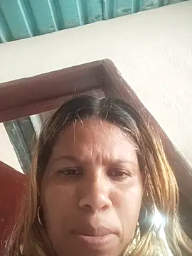 Snapshot of Linda_fox2 chatting on July 8, 6:12 pm Linda fox2 online show from July 8, 6:12 pm