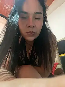 Celeste Moom27 online show from June 14, 5:26 pm