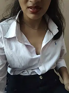 Snapshot of Ritika_jha01 chatting on July 1, 9:11 am Ritika jha01 online show from July 1, 9:11 am