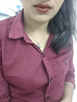 Snapshot of Ritika_jha01 chatting on July 10, 6:17 am Ritika jha01 online show from July 10, 6:17 am