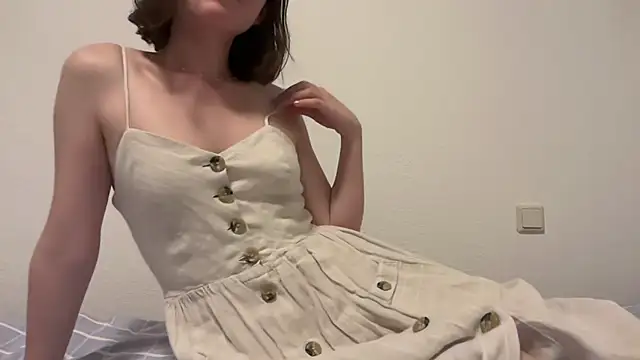 Snapshot of Hilda_Valentine chatting on July 15, 8:14 pm Hilda Valentine online show from July 15, 8:14 pm