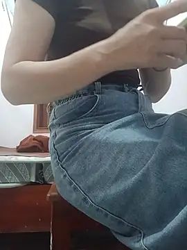 Snapshot of Bong_Hoa chatting on July 3, 11:44 pm Bong Hoa online show from July 3, 11:44 pm
